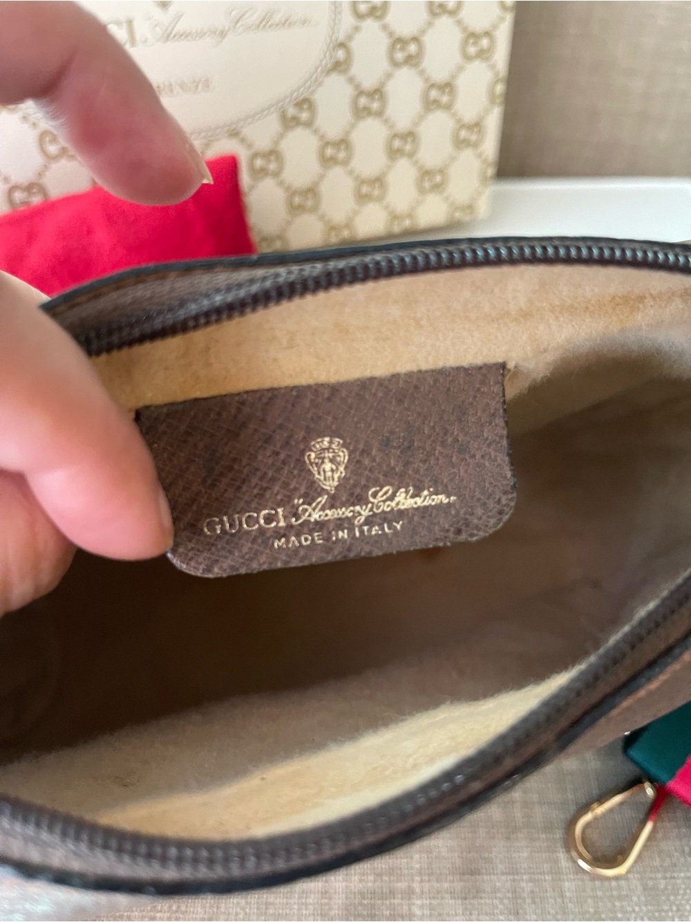 Authentic Gucci web sherry line clutch crossbody bag 89.01.012 - Picture 12 of 14
